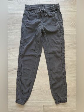UNIONBAY Women's Straight Leg Jogger Jeans in Charcoal